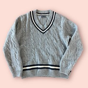 Brandy Melville Cricket V Neck Jumper